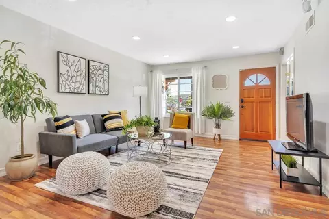 Living - 12754 Robison Blvd, Poway, CA 92064 photo 1 of 6
