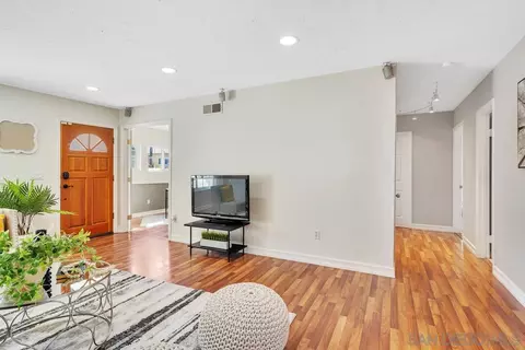 Living - 12754 Robison Blvd, Poway, CA 92064 photo 4 of 6