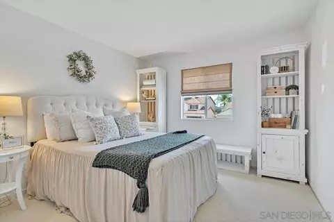 Bedroom - 43046 Manchester Ct, Temecula, CA 92592 photo 2 of 5