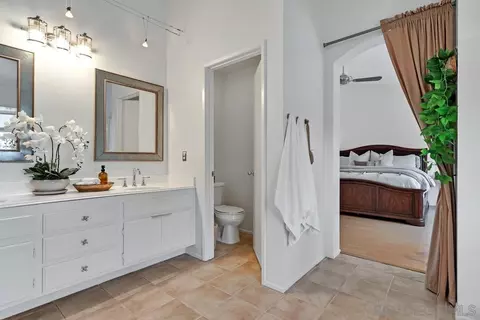 Bath - 43046 Manchester Ct, Temecula, CA 92592 photo 2 of 5