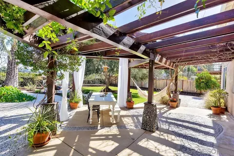 Exterior - 43046 Manchester Ct, Temecula, CA 92592 photo 3 of 13