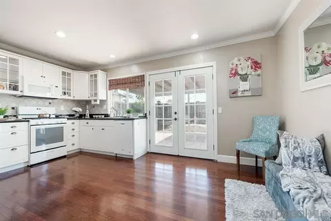 10958 Polaris Dr, San Diego, CA 92126