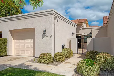12782 Via Moura, San Diego, CA 92128