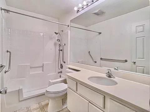 Bath - 2425 Larkspur, Alpine, CA 91901 photo 2 of 4