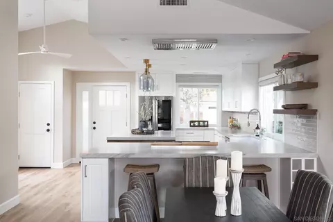 Kitchen - 1759 Hill Top Ln, Encinitas, CA 92024 photo 2 of 5