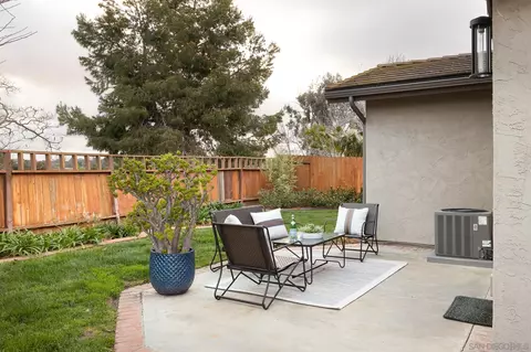 Exterior - 1759 Hill Top Ln, Encinitas, CA 92024 photo 8 of 9