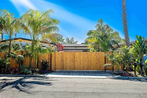 Exterior - 1011 San Andrade, Encinitas, CA 92024 photo 5 of 17