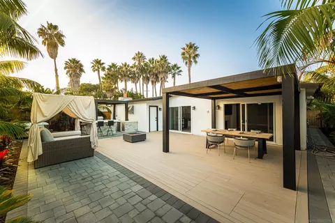 Exterior - 1011 San Andrade, Encinitas, CA 92024 photo 8 of 17
