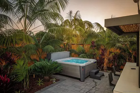 Exterior - 1011 San Andrade, Encinitas, CA 92024 photo 10 of 17