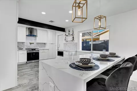 Kitchen - 12517 Metate Ln, Poway, CA 92064 photo 8 of 9