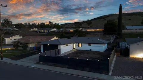 12517 Metate Ln, Poway, CA 92064