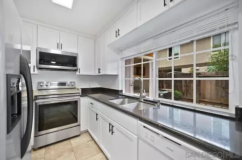 Kitchen - 311 Graves, El Cajon, CA 92021 photo 1 of 2
