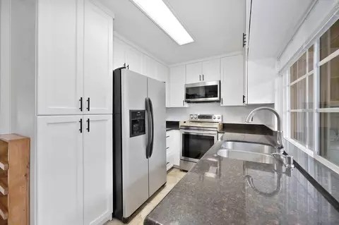 Kitchen - 311 Graves, El Cajon, CA 92021 photo 2 of 2