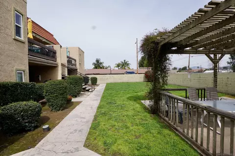 Exterior - 1160 E Washington Ave #5, El Cajon, CA 92019 photo 4 of 6