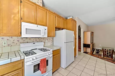 Kitchen - 1859 Mcdougal Ter, El Cajon, CA 92021 photo 4 of 4