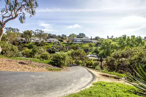View/Area - 1230 Caminito Septimo, Cardiff By The Sea, CA 92007 photo 2 of 3