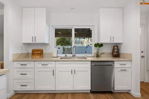 Kitchen - 1230 Caminito Septimo, Cardiff By The Sea, CA 92007 photo 3 of 3