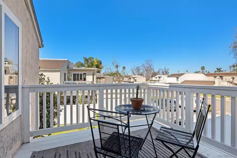 Exterior - 1230 Caminito Septimo, Cardiff By The Sea, CA 92007 photo 8 of 15