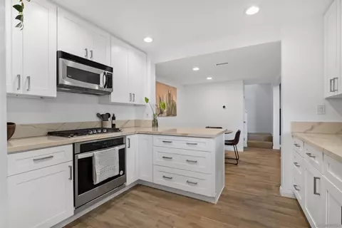 Kitchen - 1230 Caminito Septimo, Cardiff By The Sea, CA 92007 photo 1 of 3