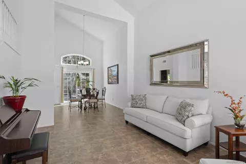 Living - 2238 Brookhaven Pass, Vista, CA 92081 photo 2 of 4
