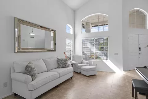 2238 Brookhaven Pass, Vista, CA 92081