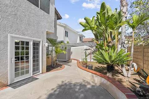 Exterior - 2238 Brookhaven Pass, Vista, CA 92081 photo 2 of 5