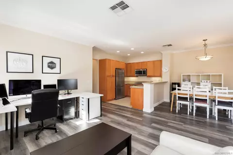 10855 Serafina Ln #31, San Diego, CA 92128