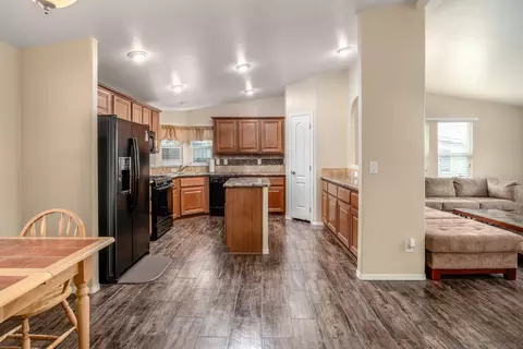 4660 N River Rd #47, Oceanside, CA 92057 photo 9