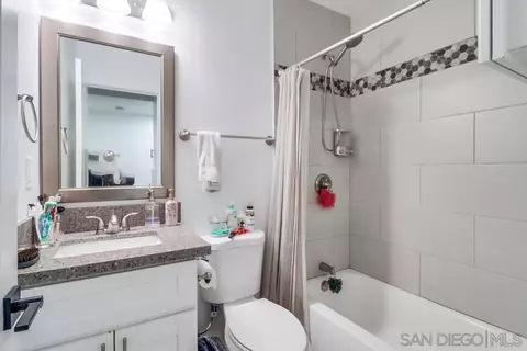 Bath - 1435 Gowin St, Spring Valley, CA 91977 photo 2 of 2
