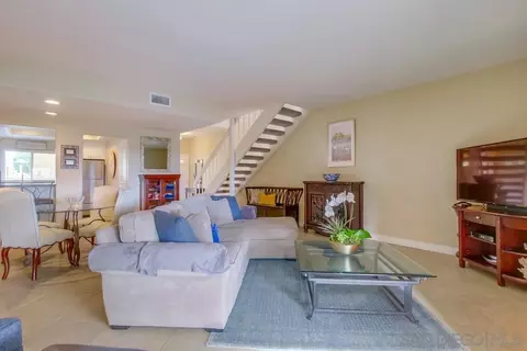 Living - 13410 The Sq, Poway, CA 92064 photo 5 of 5