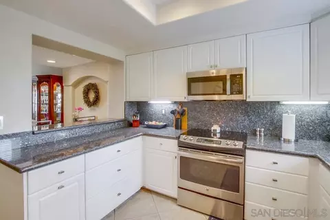 Kitchen - 13410 The Sq, Poway, CA 92064 photo 3 of 3