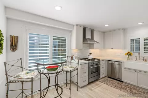 Kitchen - 943 Intrepid Ct, Del Mar, CA 92014 photo 2 of 5