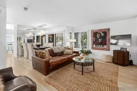 943 Intrepid Ct, Del Mar, CA 92014