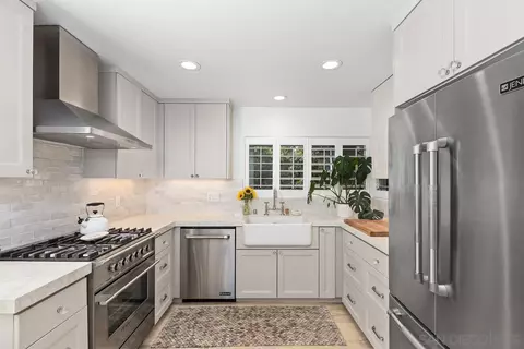 Kitchen - 943 Intrepid Ct, Del Mar, CA 92014 photo 1 of 5