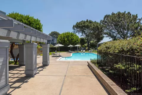 Exterior - 943 Intrepid Ct, Del Mar, CA 92014 photo 2 of 5