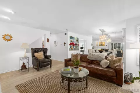 Living - 943 Intrepid Ct, Del Mar, CA 92014 photo 3 of 3
