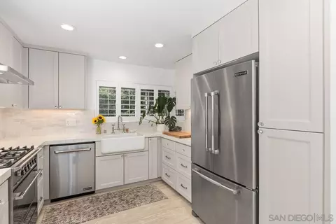 Kitchen - 943 Intrepid Ct, Del Mar, CA 92014 photo 4 of 5