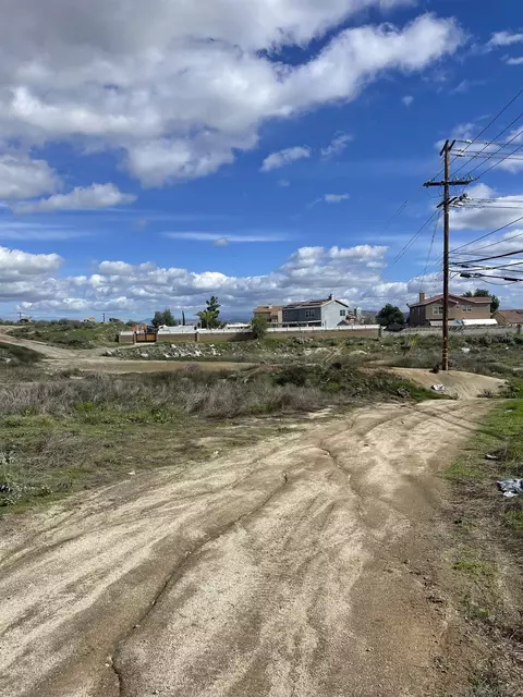 0 Blk C Mb 01472 #9, Perris, CA 92570 photo 3