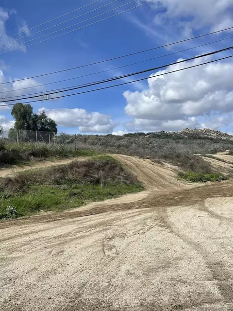 0 Blk C Mb 01472 #9, Perris, CA 92570 photo 6