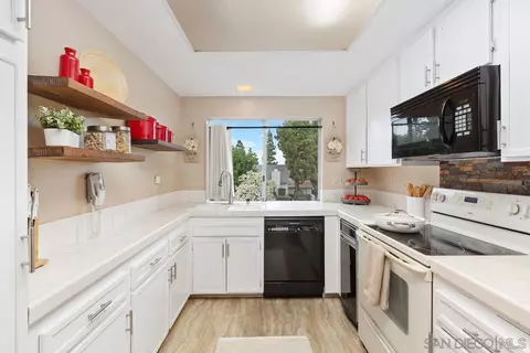 3075 Old Bridgeport Way, San Diego, CA 92111