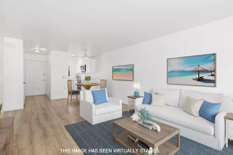 Living - 313 Harrisburg Dr, Encinitas, CA 92024 photo 1 of 2