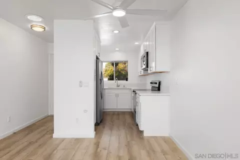 Kitchen - 313 Harrisburg Dr, Encinitas, CA 92024 photo 1 of 3