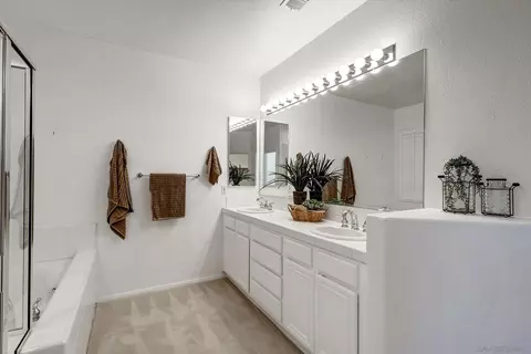 Bath - 41649 Monterey Pl, Temecula, CA 92591 photo 4 of 7