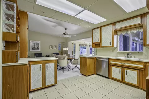 Kitchen - 2124 Ildica Ct, Spring Valley, CA 91977 photo 2 of 2