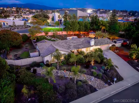 Exterior - 1733 La Valhalla Pl, El Cajon, CA 92019 photo 10 of 13