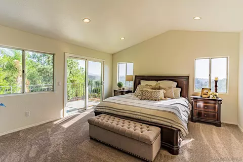 Bedroom - 2468 Night Star Pl, Alpine, CA 91901 photo 2 of 7