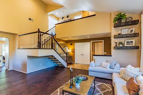 Living - 2468 Night Star Pl, Alpine, CA 91901 photo 3 of 5
