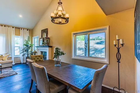 Dining - 2468 Night Star Pl, Alpine, CA 91901 photo 2 of 3