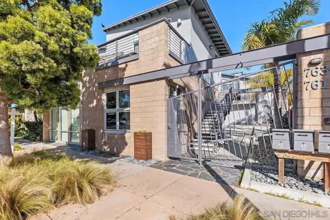 Exterior - 761 2nd St, Encinitas, CA 92024 photo 2 of 9