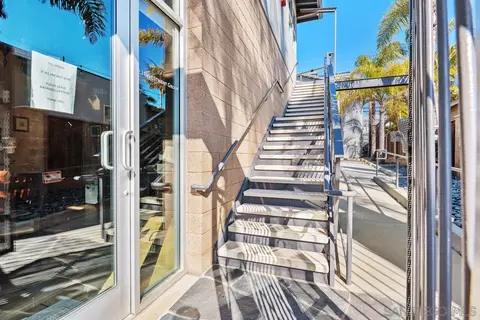 Exterior - 761 2nd St, Encinitas, CA 92024 photo 3 of 9